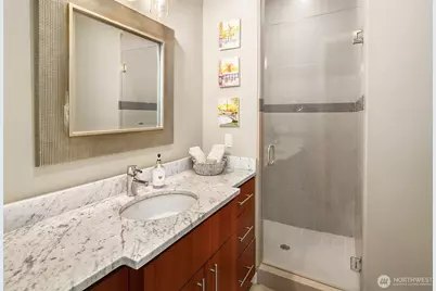 1018 E Lake Sammamish Parkway SE, Sammamish, WA 98075 - Photo 18