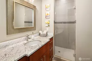 1018 E Lake Sammamish Pkwy SE, Sammamish, WA 98075 - Photo 18