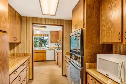 919 207th Avenue NE, Sammamish, WA 98074 - Photo 22