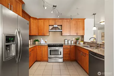 3212 81st Place SE #C301, Mercer Island, WA 98040 - Photo 10