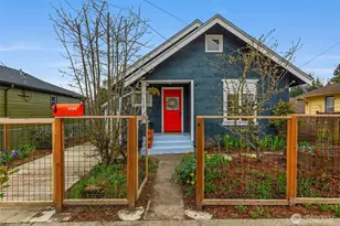 5812 46th Ave S, Seattle, WA 98118 - Photo 2