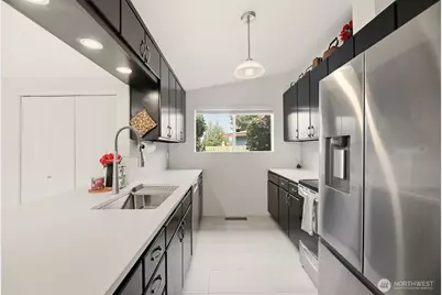 1279 149th Place SE, Bellevue, WA 98007 - Photo 10