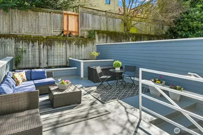 2350 10th Avenue E #111, Seattle, WA 98102 - Photo 20