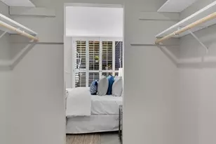 2350 10th Ave E, Seattle, WA 98102 - Photo 18