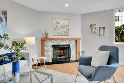 2350 10th Avenue E #111, Seattle, WA 98102 - Photo 6