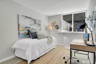 2350 10th Ave E, Seattle, WA 98102 - Photo 16