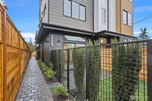 7336 27th Ave NW, Seattle, WA 98117 - Photo 2