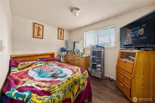 1561 S 35th St, Tacoma, WA 98418 - Photo 16