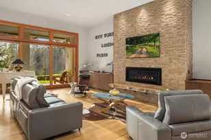 11303 S Dogwood Ln, Woodway, WA 98020 - Photo 4