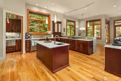 11303 S Dogwood Lane, Woodway, WA 98020 - Photo 12