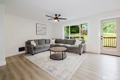 2000 Martin Avenue E, Port Orchard, WA 98366 - Photo 6