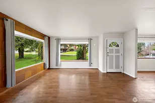 1105 21st St SW, Puyallup, WA 98371 - Photo 6