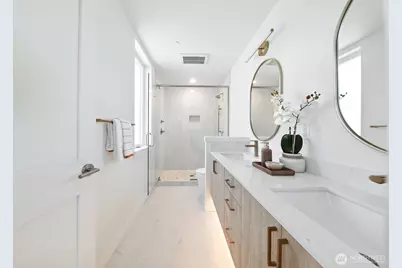 9020 13th Avenue NW #C, Seattle, WA 98117 - Photo 18