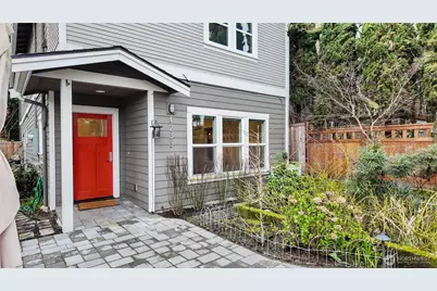 4233 S Lucile Street, Seattle, WA 98118 - Photo 2