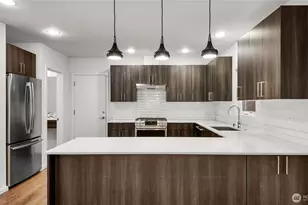 4233 S Lucile St, Seattle, WA 98118 - Photo 8