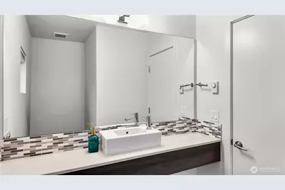 4233 S Lucile Street, Seattle, WA 98118 - Photo 10