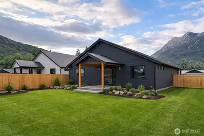 1172 Darrington Street, Darrington, WA 98241 - Photo 2