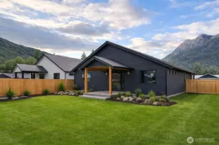 1172 Darrington St, Darrington, WA 98241 - Photo 2