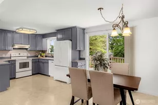 2520 166th Ave NE, Bellevue, WA 98008 - Photo 8