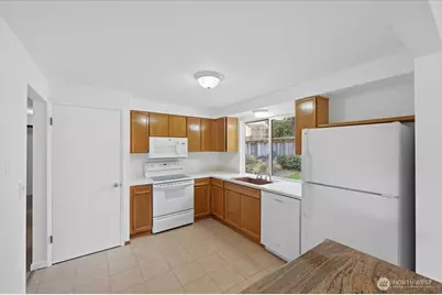 1329 N 183rd Street, Shoreline, WA 98133 - Photo 22