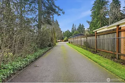 1329 N 183rd Street, Shoreline, WA 98133 - Photo 2