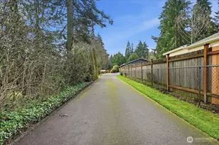 1329 N 183rd St, Shoreline, WA 98133 - Photo 2