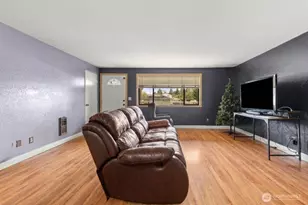 618 NW 4th Pl, Battle Ground, WA 98604 - Photo 4