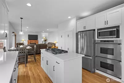 5801 51st Avenue Ct E, Tacoma, WA 98443 - Photo 10