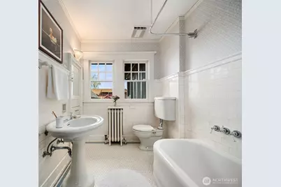 1212 21st Avenue E, Seattle, WA 98112 - Photo 28