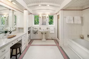 1212 21st Ave E, Seattle, WA 98112 - Photo 22