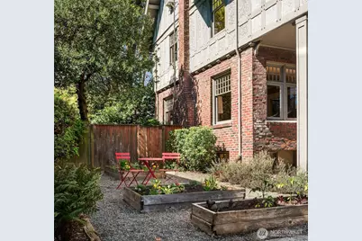 1212 21st Avenue E, Seattle, WA 98112 - Photo 36