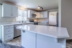 8935 SE Chatham Ct SE, Olympia, WA 98513 - Photo 8