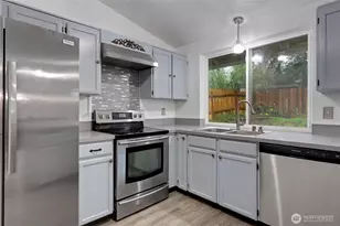 8600 Oxford Ave SE, Lacey, WA 98503 - Photo 12