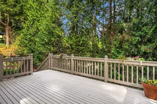 13609 NE 28th St, Bellevue, WA 98005 - Photo 22