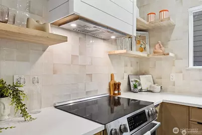 4002 Courtland Place S, Seattle, WA 98118 - Photo 6