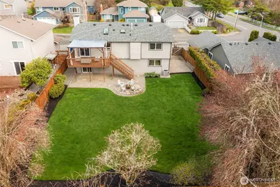 814 213th Street SE, Bothell, WA 98021 - Photo 2