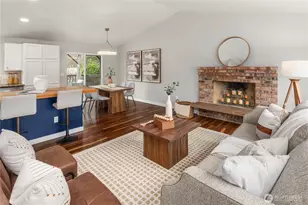 814 213th St SE, Bothell, WA 98021 - Photo 10