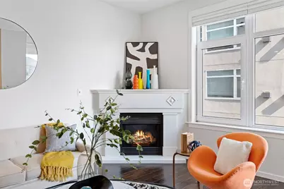 2801 1st Avenue #612, Seattle, WA 98121 - Photo 2