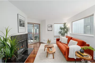 711 E Denny Way #306, Seattle, WA 98122 - Photo 2