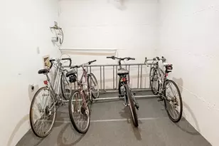 3429 Burke Ave N, Seattle, WA 98103 - Photo 18