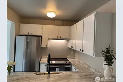 3429 Burke Avenue N #23, Seattle, WA 98103 - Photo 30