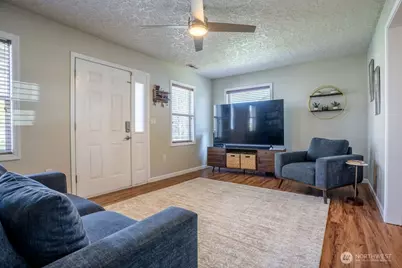 3025 Florida Street, Longview, WA 98632 - Photo 4