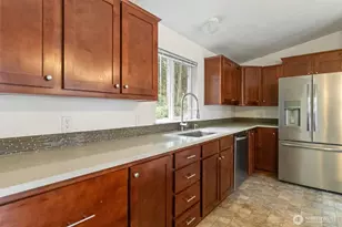 126 Burchett Rd, Onalaska, WA 98570 - Photo 8