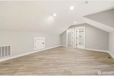 10717 212th Street E, Graham, WA 98338 - Photo 24