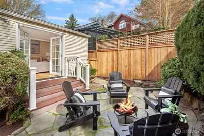 201 N 57th Street, Seattle, WA 98103 - Photo 26