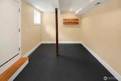 201 N 57th Street, Seattle, WA 98103 - Photo 34