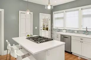 201 N 57th St, Seattle, WA 98103 - Photo 18