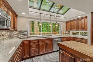 10554 NE 150th Ct, Bothell, WA 98011 - Photo 12