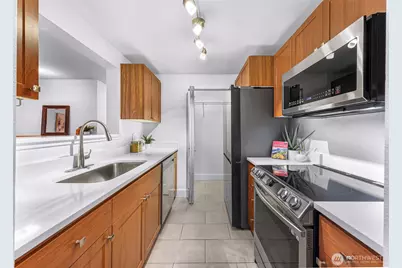 14002 NE 181st Place #A302, Woodinville, WA 98072 - Photo 18