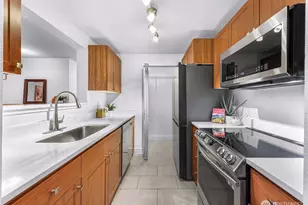 14002 NE 181st Pl, Woodinville, WA 98072 - Photo 18